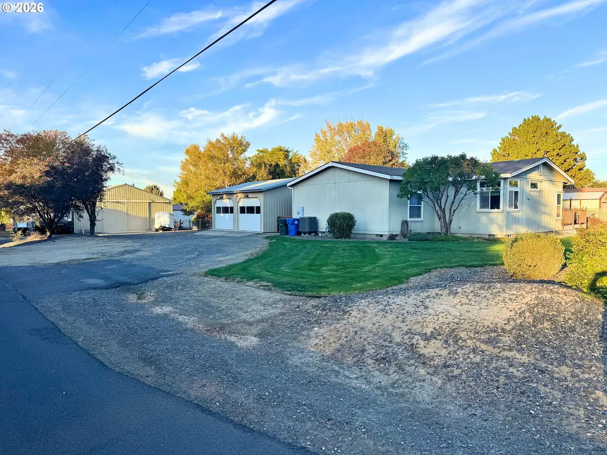 980 W Angus Ave, Hermiston, OR 97838 - #1