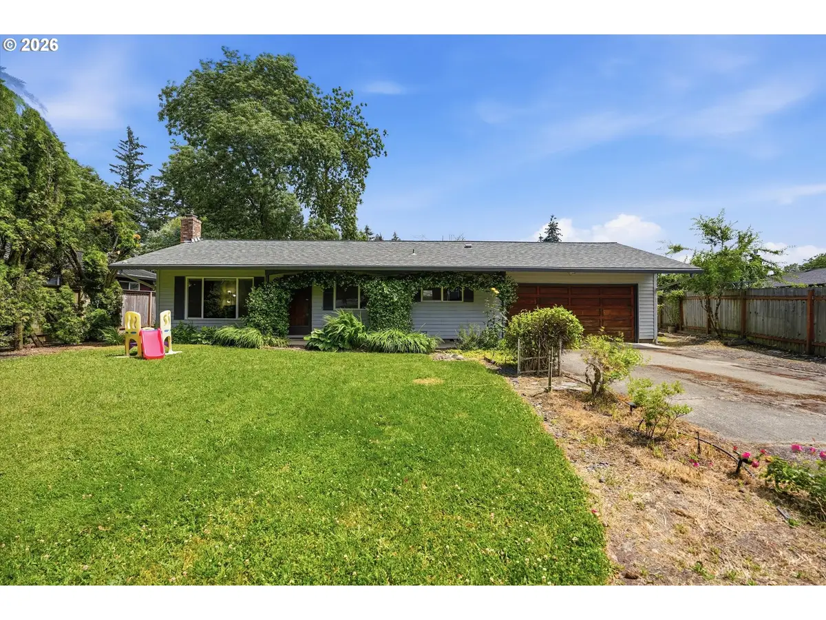 1704 N Meadow Ln, Newberg, OR 97132 - #1