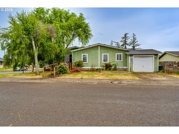 310 E 10th Pl, JunctionCity, OR 97448