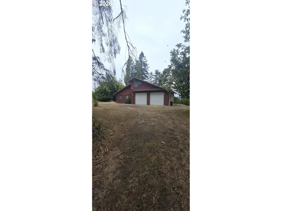 376 10th Ave, Coos Bay, OR 97420 - #2