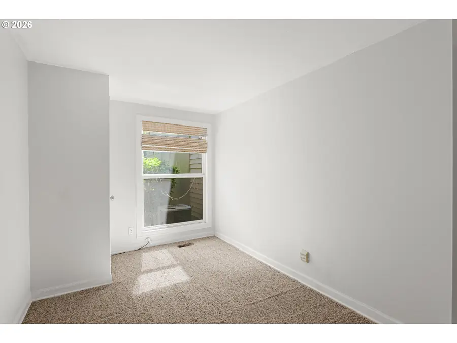 7859 SW Raintree Dr, Beaverton, OR 97008 - #3