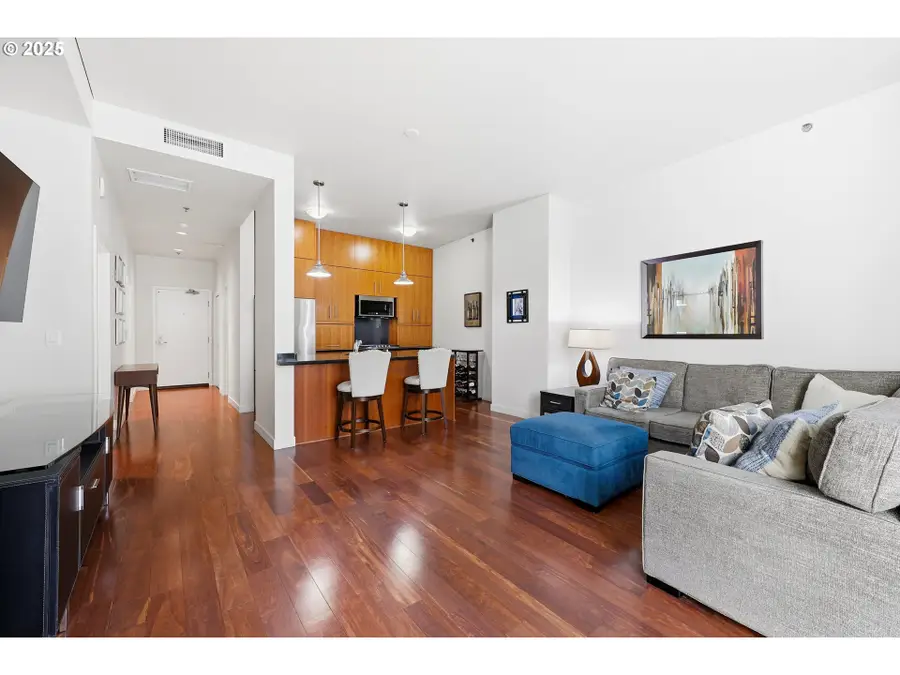 922 NW 11th Ave #305, Portland, OR 97209 - Image #3