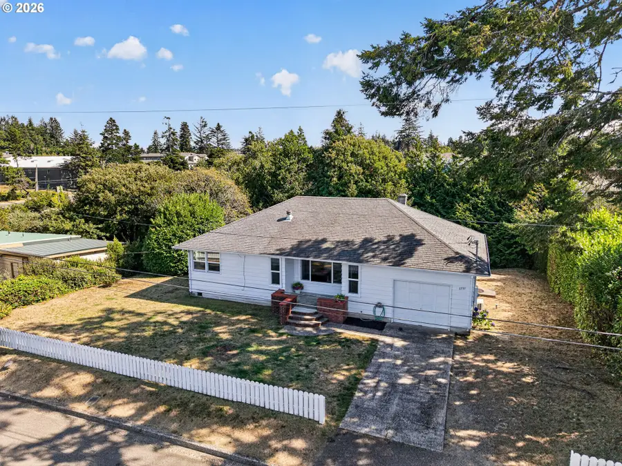 1751 Milligan Ave, Coos Bay, OR 97420 - #2