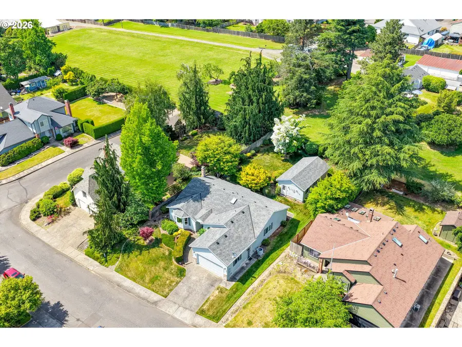 12439 SE Ashley St, Clackamas, OR 97015 - #2