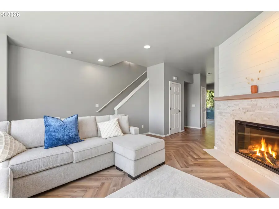 9097 SW Sweek Dr, Tualatin, OR 97062 - #3