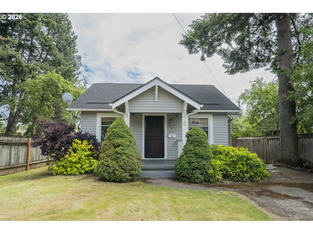7922 SE Schiller St, Portland, OR 97206 - #1