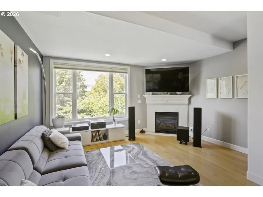 6910 N Charleston Ave, Portland, OR 97203 - #3