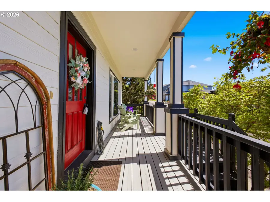 843 W Y St, Washougal, WA 98671 - #3