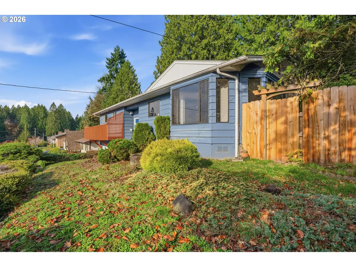 2305 Burcham St, Kelso, WA 98626 - #1