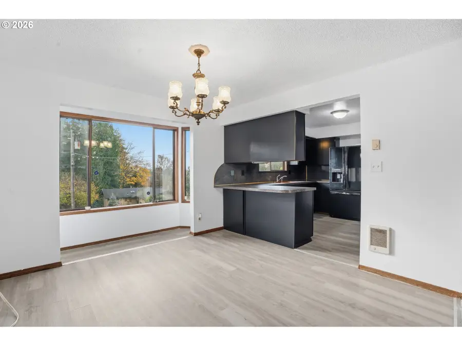 2305 Burcham St, Kelso, WA 98626 - #3