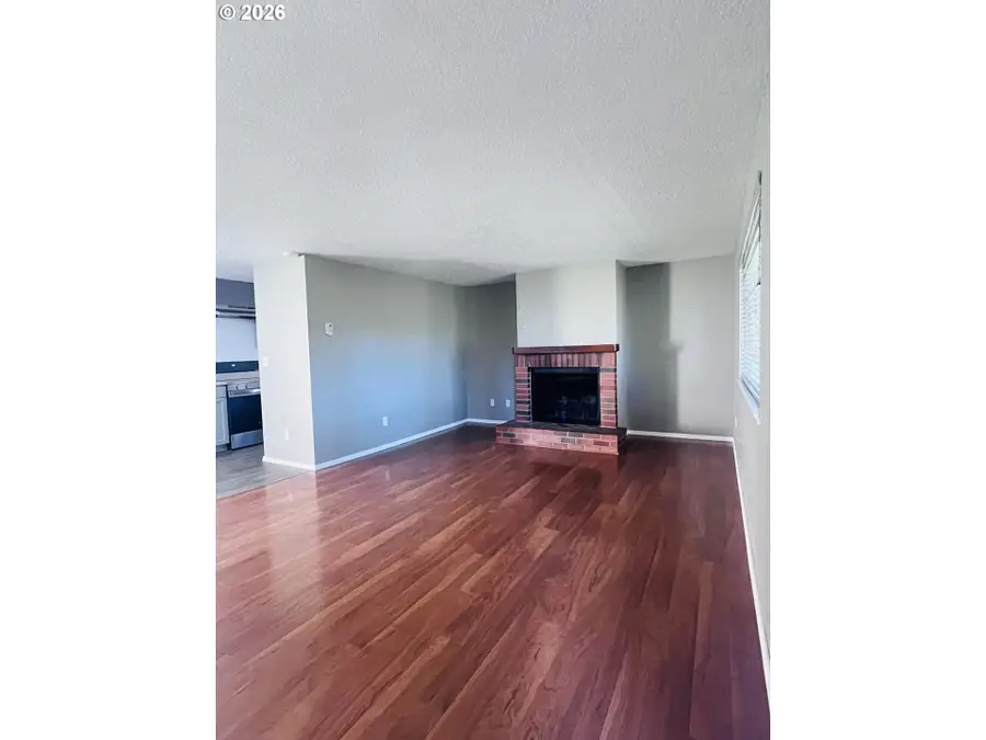 631 Terrace Ln, Sutherlin, OR 97479 - #3