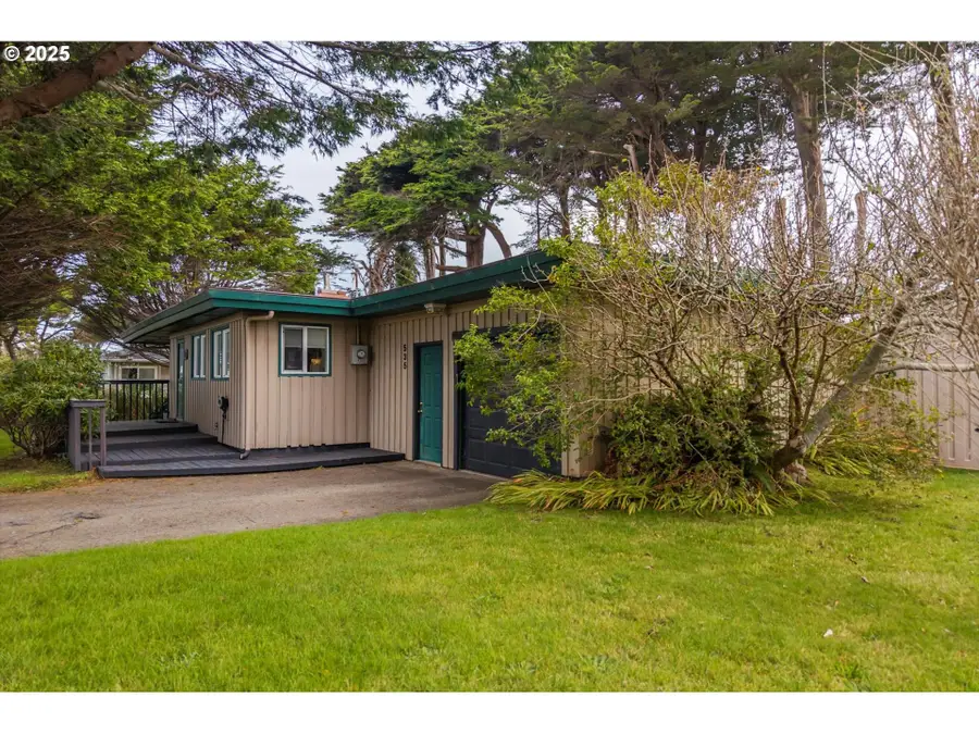 535 Harrison Ave Sw, Bandon, OR 97411 - Image #3