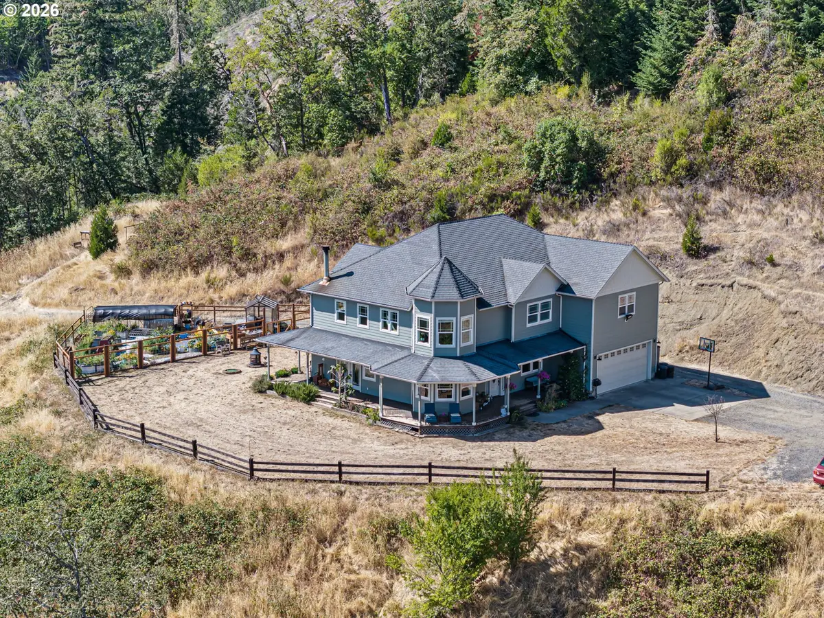 785 Mathis Hill Rd, Yoncalla, OR 97499 - #1