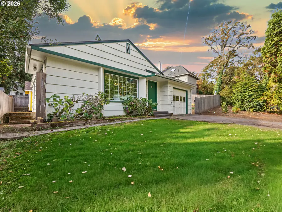 1328 Oak St, Lake Oswego, OR 97034 - #2