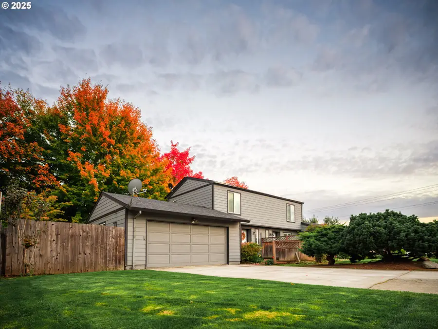 582 S Maple St, Canby, OR 97013 - Image #3