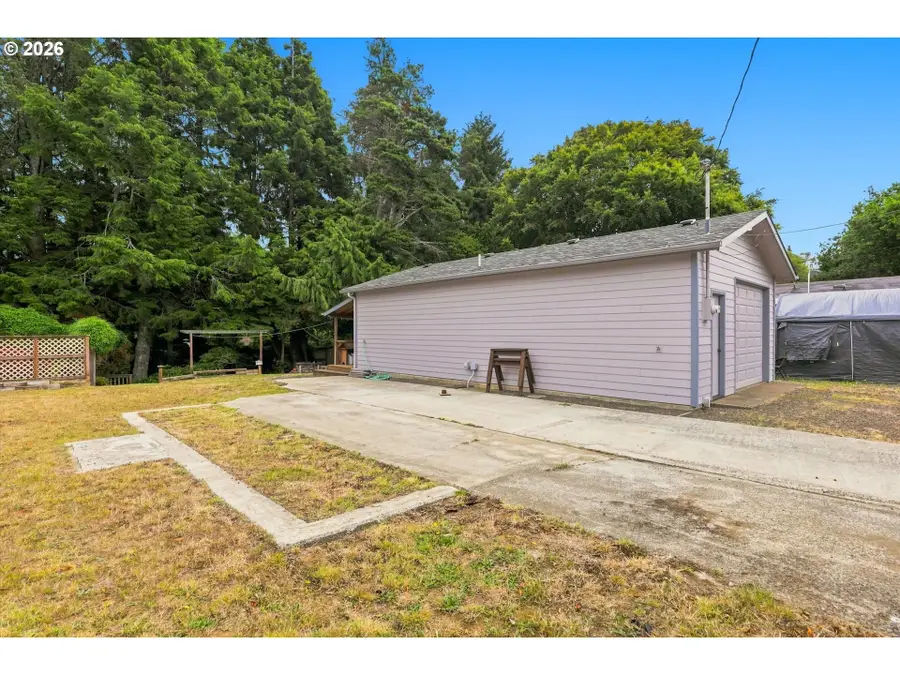 550 SE Reef Ave Se #20000, Lincoln City, OR 97367 - #2