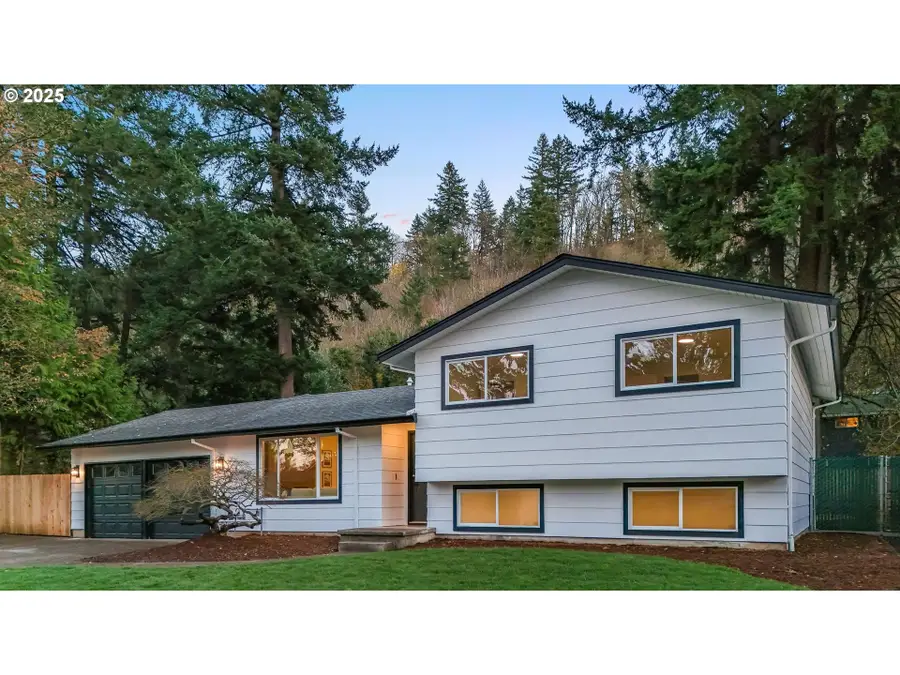 15136 SE Gladstone Dr, Portland, OR 97236 - Image #2