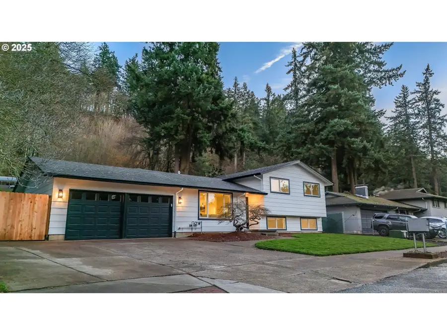 15136 SE Gladstone Dr, Portland, OR 97236 - Image #3