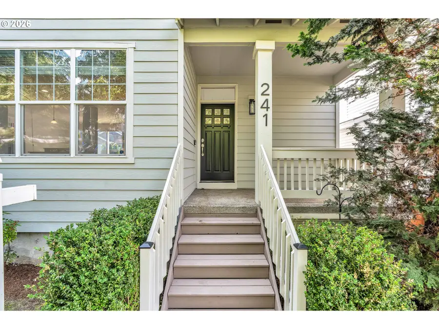 241 SW 105th Ter, Portland, OR 97225 - #3