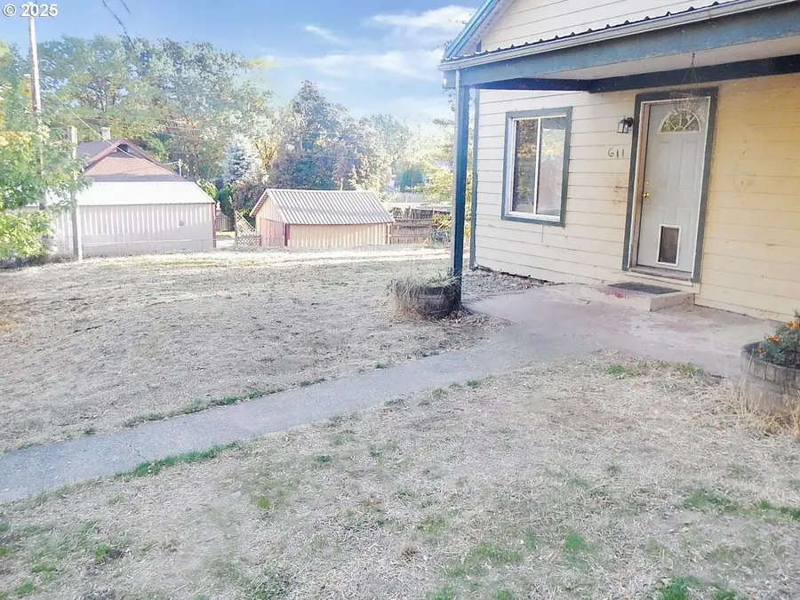 611 N Front, Dayton, WA 99328 - #2