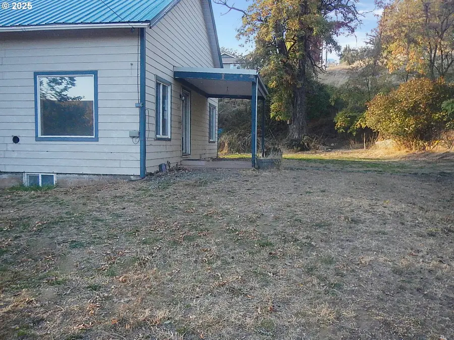 611 N Front, Dayton, WA 99328 - #3