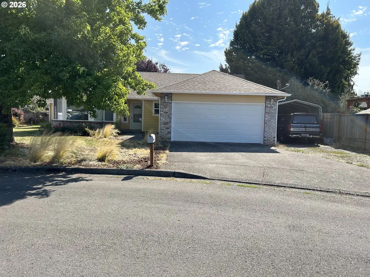 1010 NW Cazadero Ct, Estacada, OR 97023 - #1