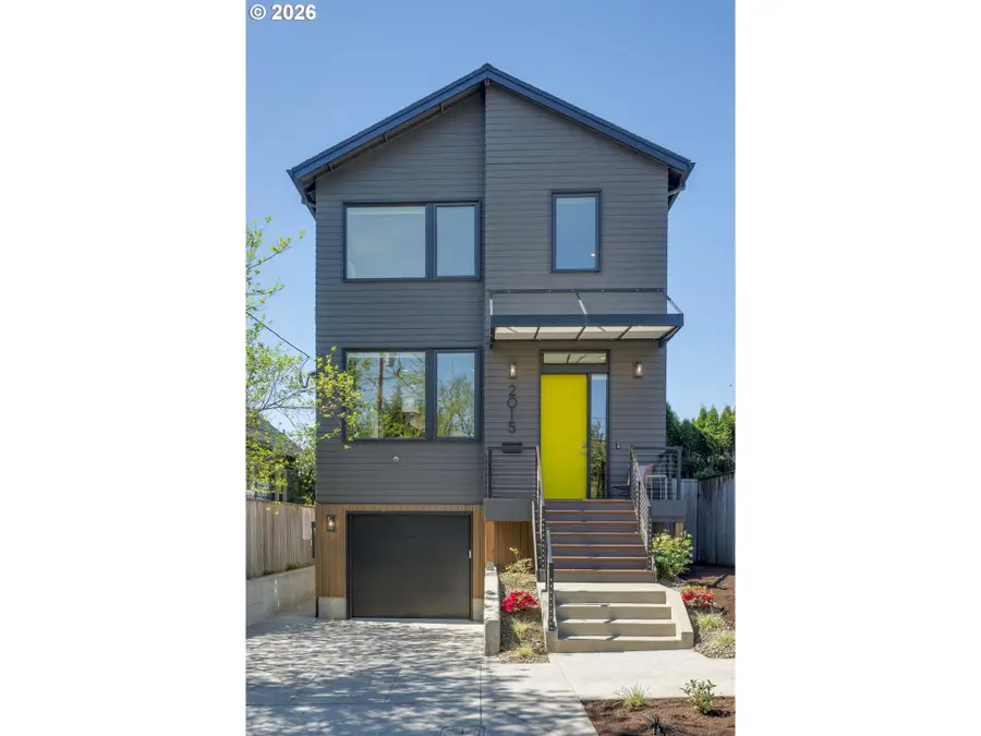 2015 SE 46th Ave, Portland, OR 97215 - #2