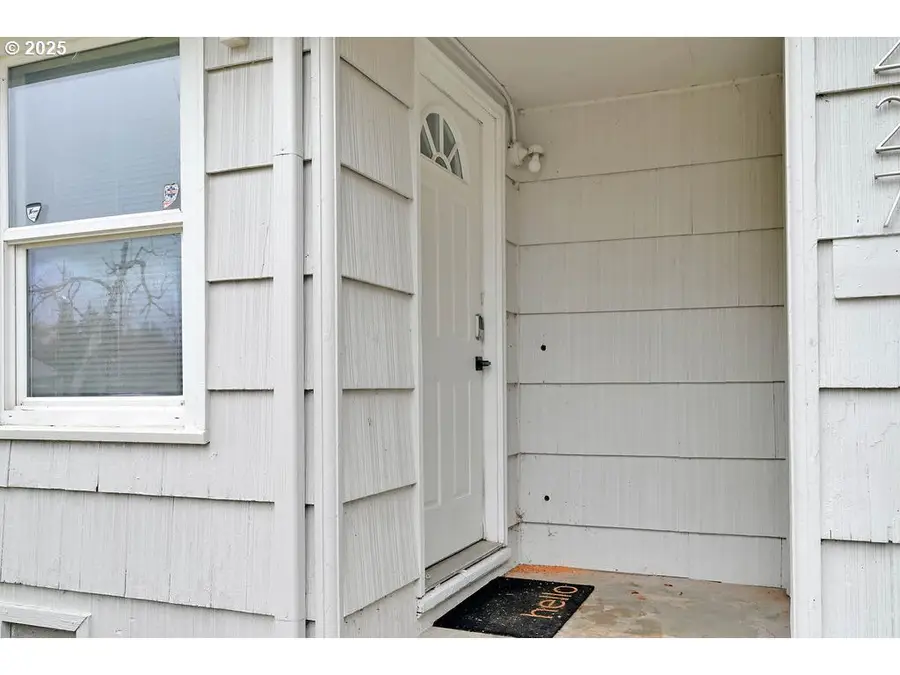 3227 Partridge Way, Springfield, OR 97477 - Image #3