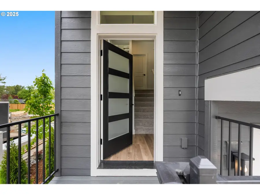 18939 SW Hazelwood Ln #L-8, Beaverton, OR 97078 - Image #2