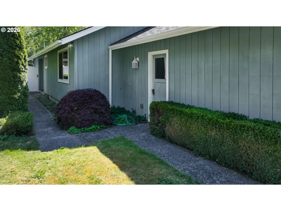 33666 Cullaby Lake Ln, Warrenton, OR 97146 - #2