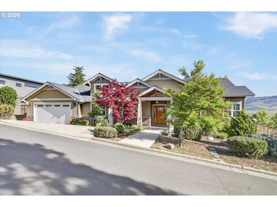 417 Tucker St, Ashland, OR 97520 - #2