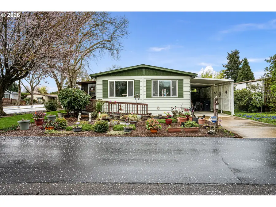 1400 Candlelight Dr #105, Eugene, OR 97402 - #2