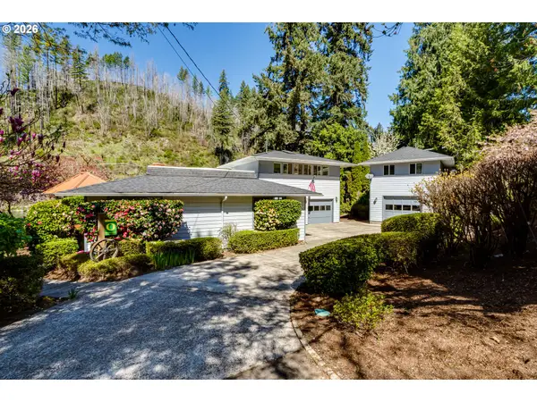 91082 Leashore Dr, Vida, OR 97488