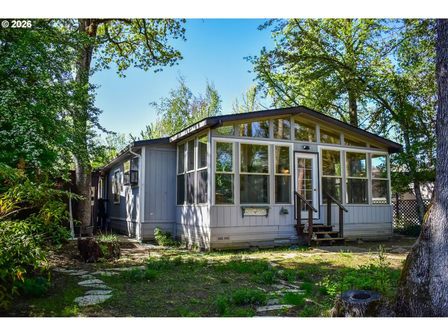 1055 N 5th St #74, Jacksonville, OR 97530 - #2