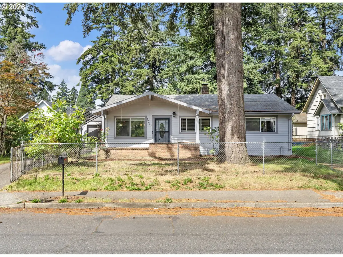 2237 SE 139th Ave, Portland, OR 97233 - #1
