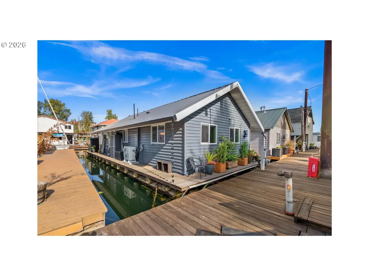 205 N Bridgeton Rd #3, Portland, OR 97217 - #1