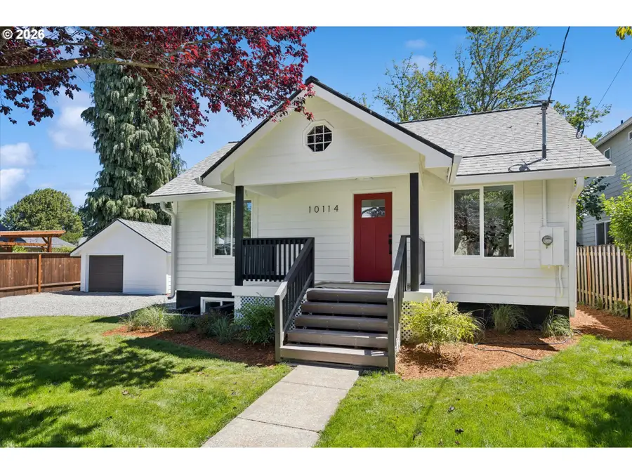 10114 N Calhoun Ave, Portland, OR 97203 - #3
