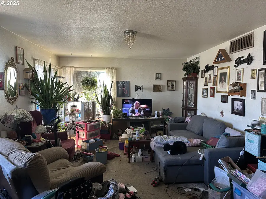 425 SW 17th St, Pendleton, OR 97801 - Image #3