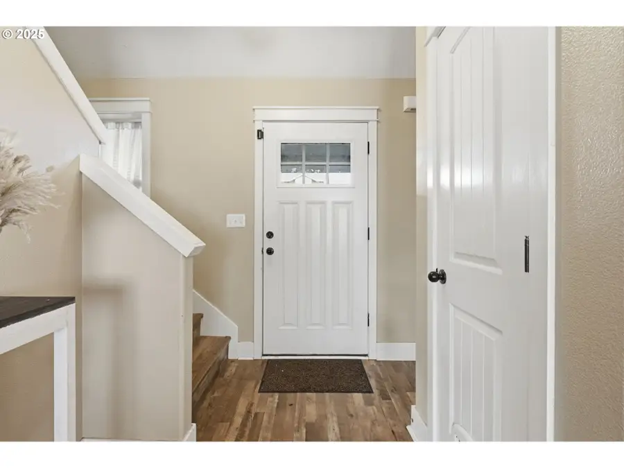 967 E 16th St, Lafayette, OR 97127 - Image #3