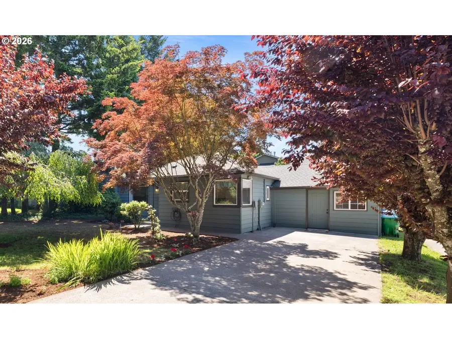 1053 SE Barnes Rd, Gresham, OR 97080 - #2
