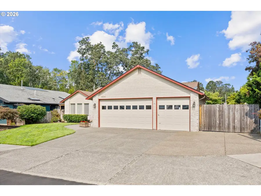 19341 Inishbride Ct, Oregon City, OR 97045 - #3