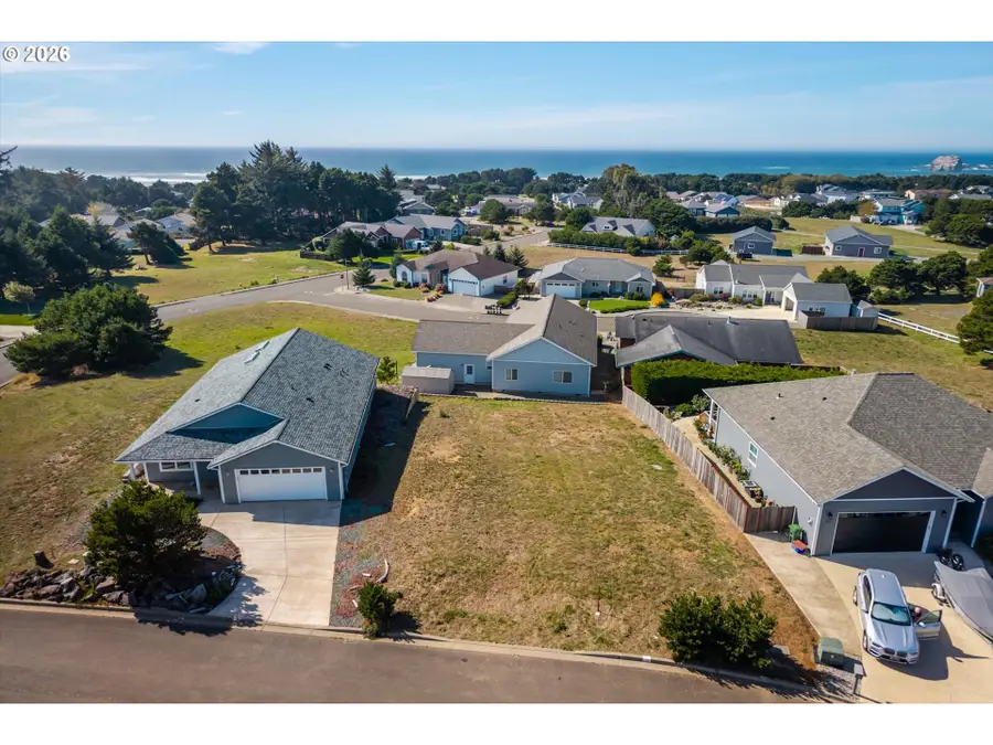 860 Spyglass Dr #2700, Bandon, OR 97411 - #2