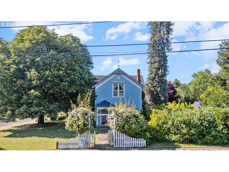 511 Oak St, Oakland, OR 97462 - #2