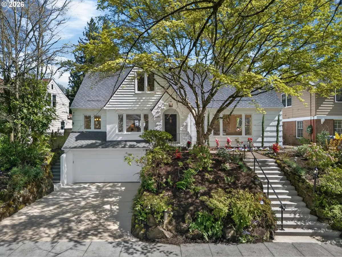 6834 SE Reed College Pl, Portland, OR 97202 - #1