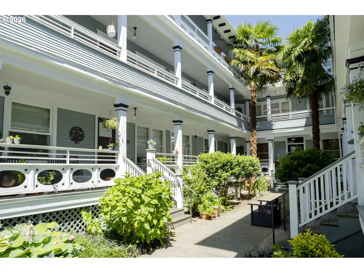 2127 NW Irving St, Portland, OR 97210 - #1