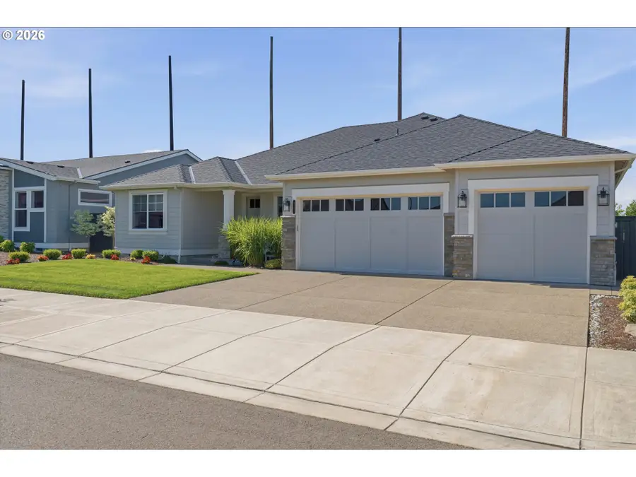 6302 SE Mcinnis St, Hillsboro, OR 97123 - #2