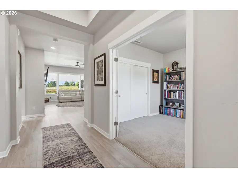 6302 SE Mcinnis St, Hillsboro, OR 97123 - #3
