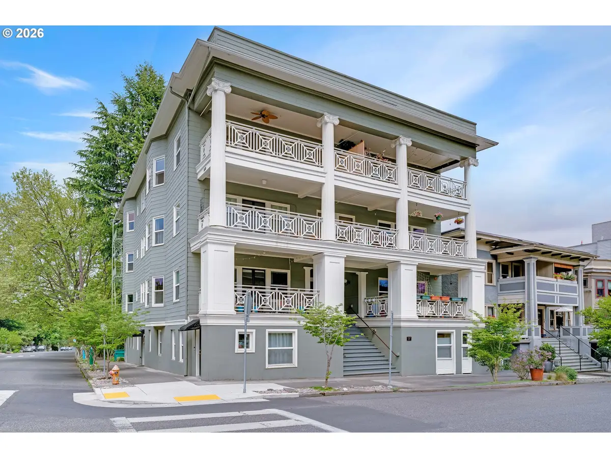 2387 NW Northrup St #9, Portland, OR 97210 - #1
