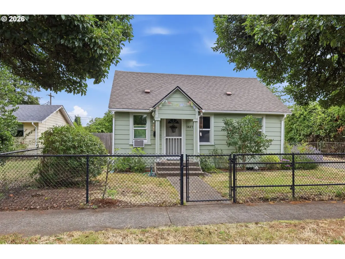 1427 Mill St, Springfield, OR 97477 - #1