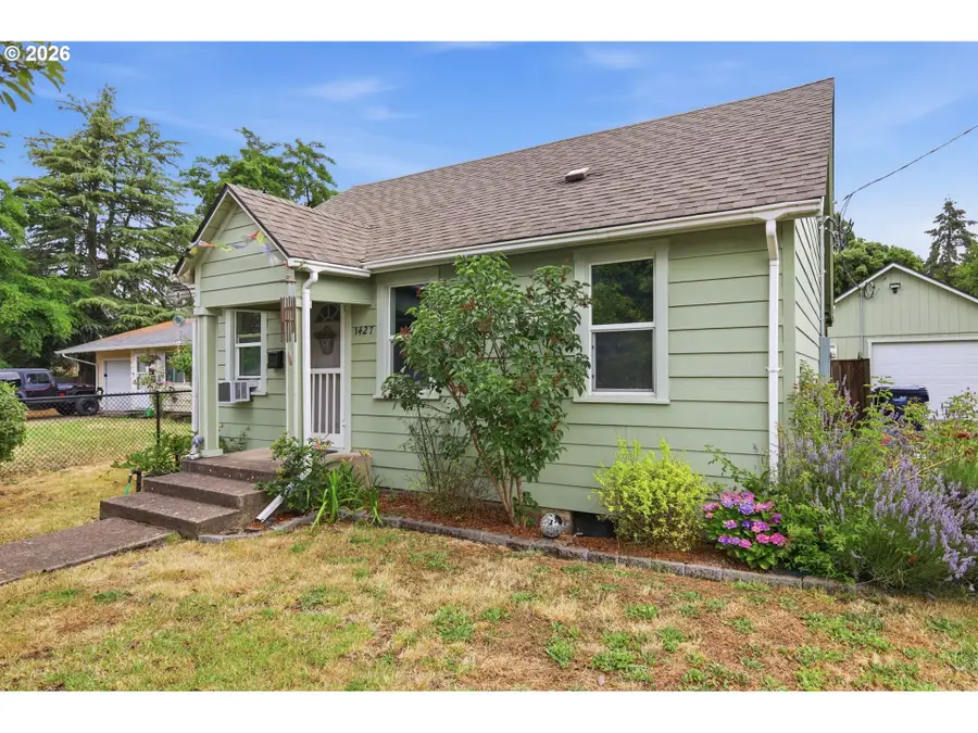 1427 Mill St, Springfield, OR 97477 - #3
